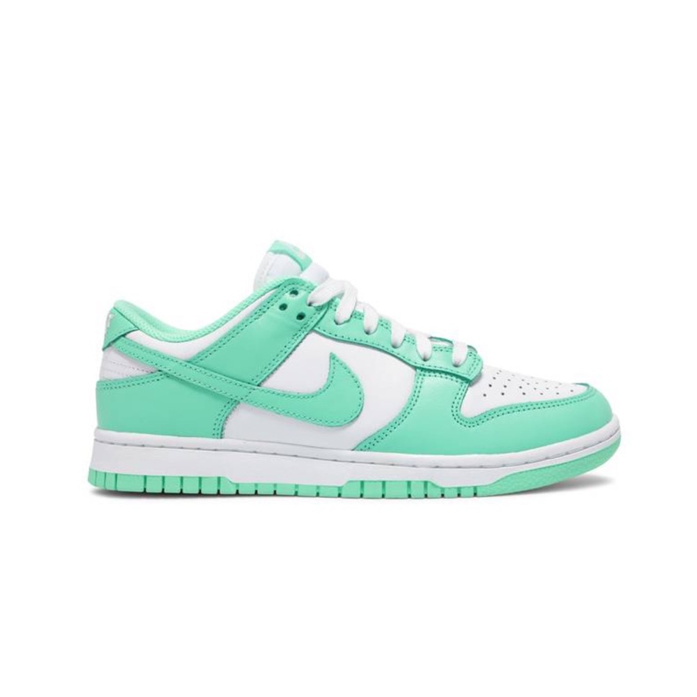 WMNS NIKE DUNK LOW Green Glow
